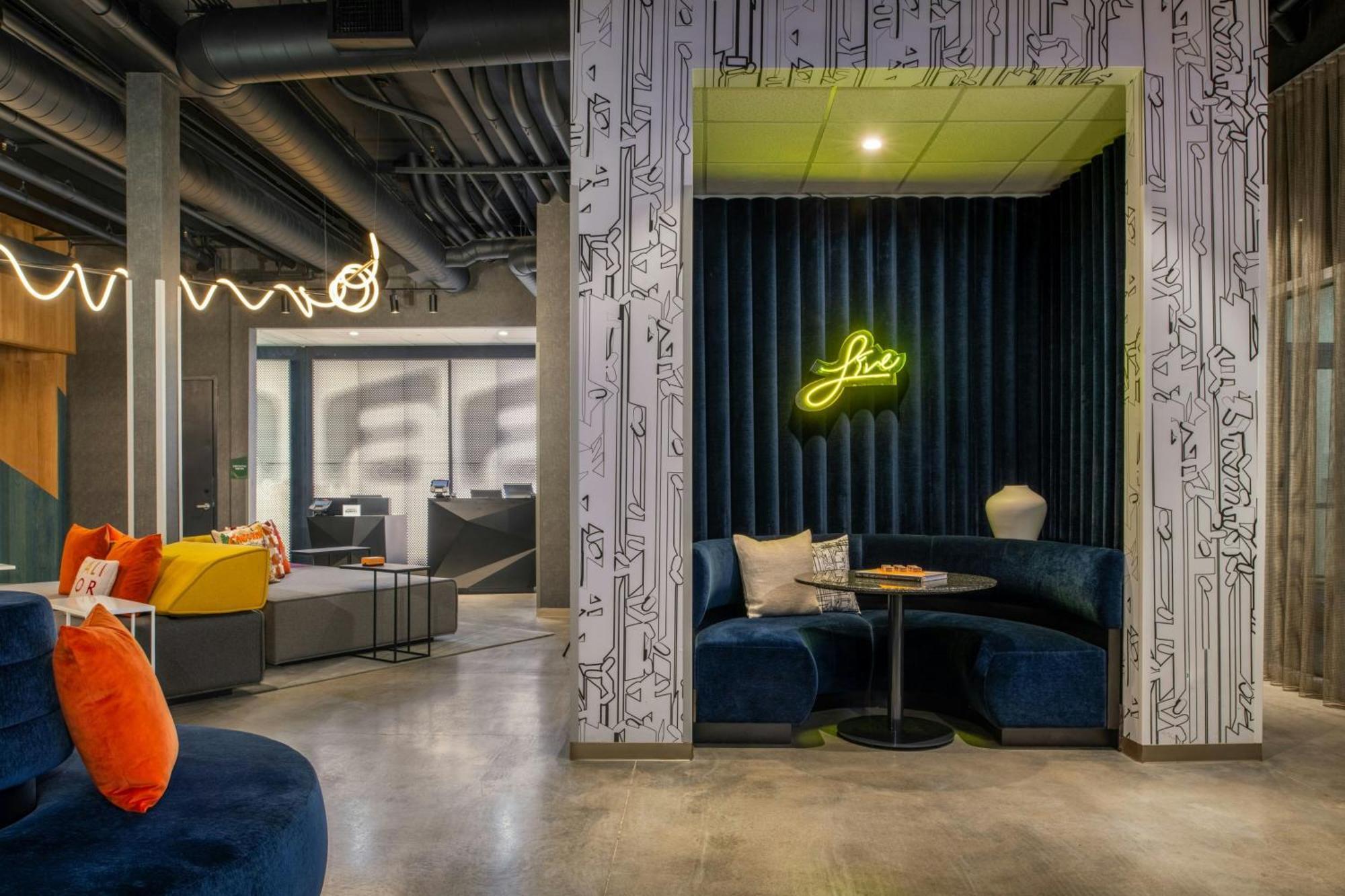 Aloft Sacramento Airport Natomas Hotel Bagian luar foto